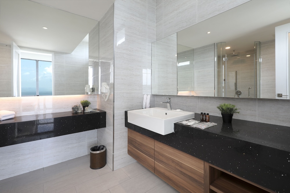 Premium Supreme Suite - Photo 6