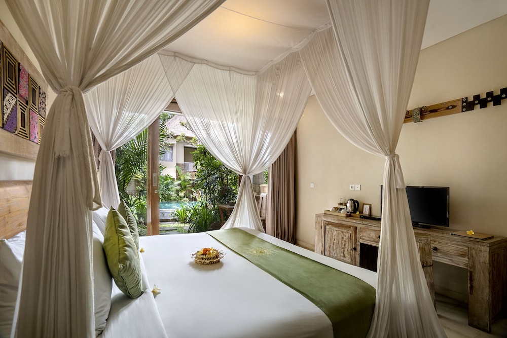 Deluxe Double or Twin Room with Balcony and Daily Afternoon Tea photo 1