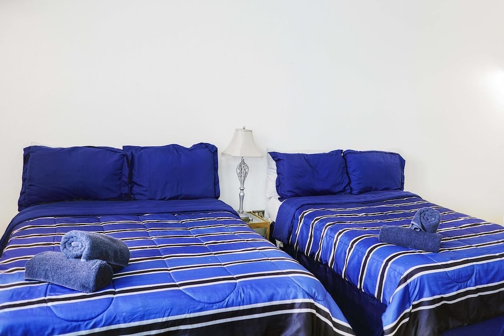 Standard Room, Balcony, City View photo 1