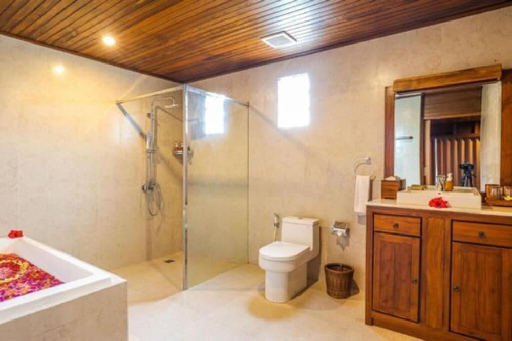 Deluxe Double Room - Photo 12