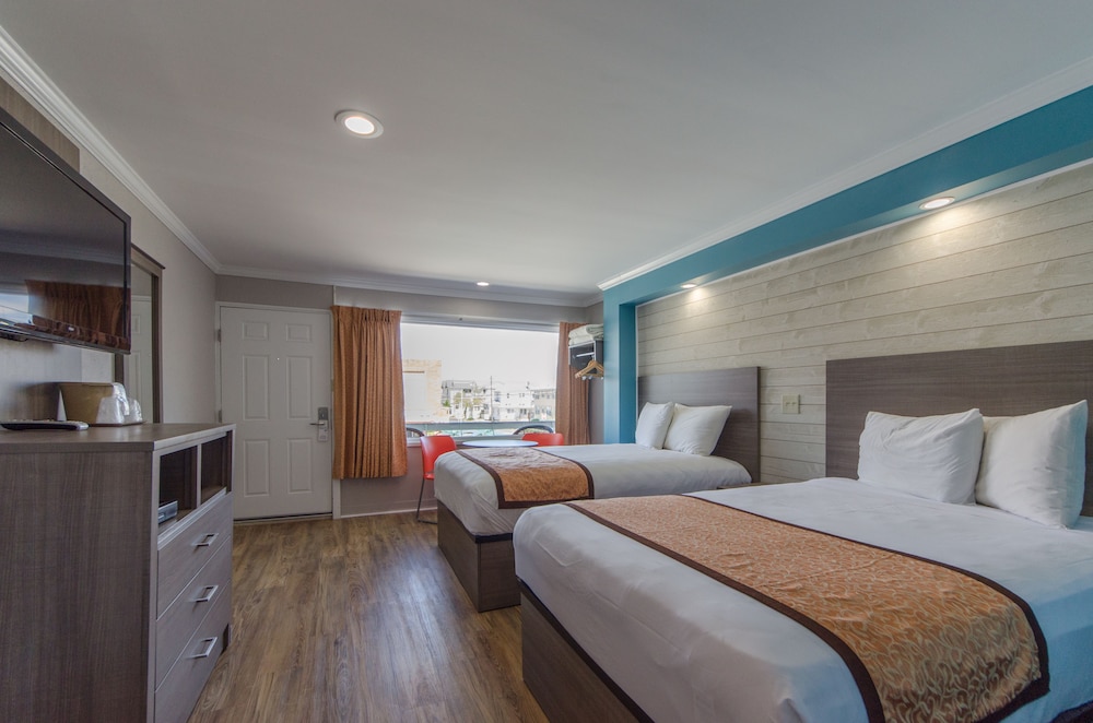 Double Room, 2 Double Beds, Kitchenette photo 1