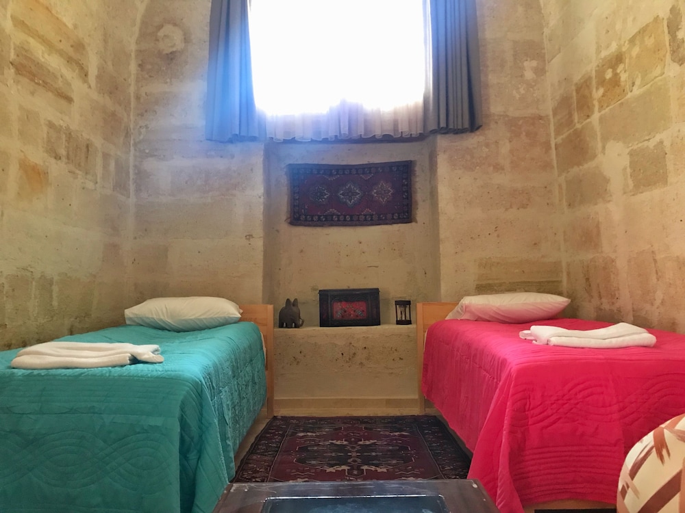 Royal Quadruple Room, Valley View (Ilya) photo 1
