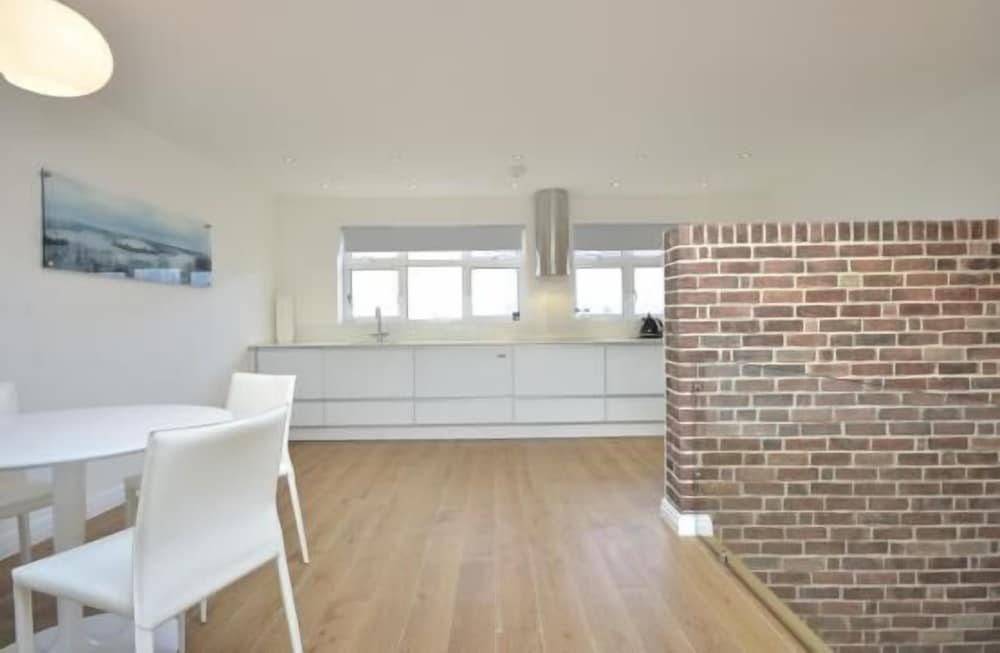 Luxury Penthouse, 2 Bedrooms, City View