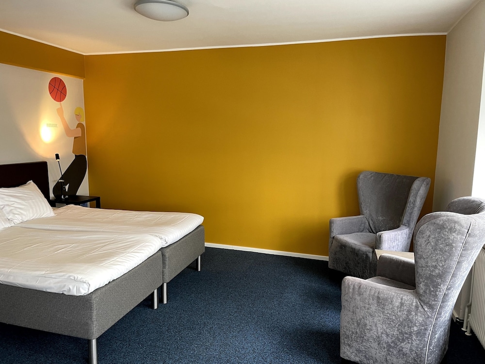 Quadruple Room, 1 Bedroom, Private Bathroom photo 2