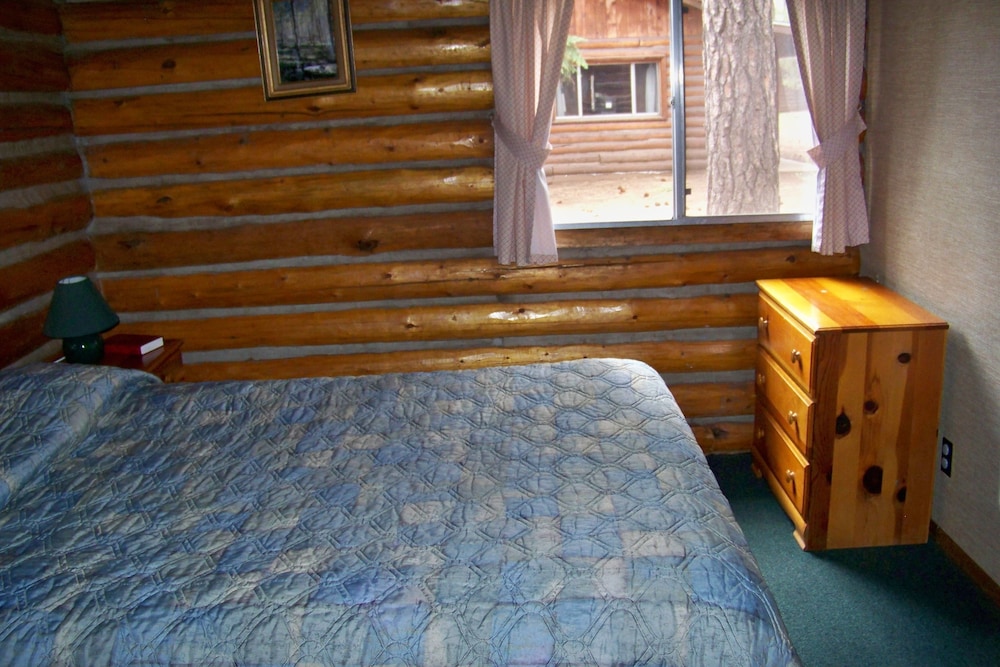 Cabin, 1 Bedroom (Cabin 11 - Duplex with cabin 10) photo 1