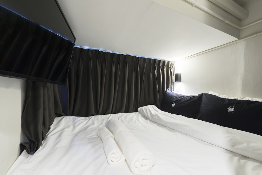 Family Cabin, Multiple Beds, Private Bathroom, City View photo 3