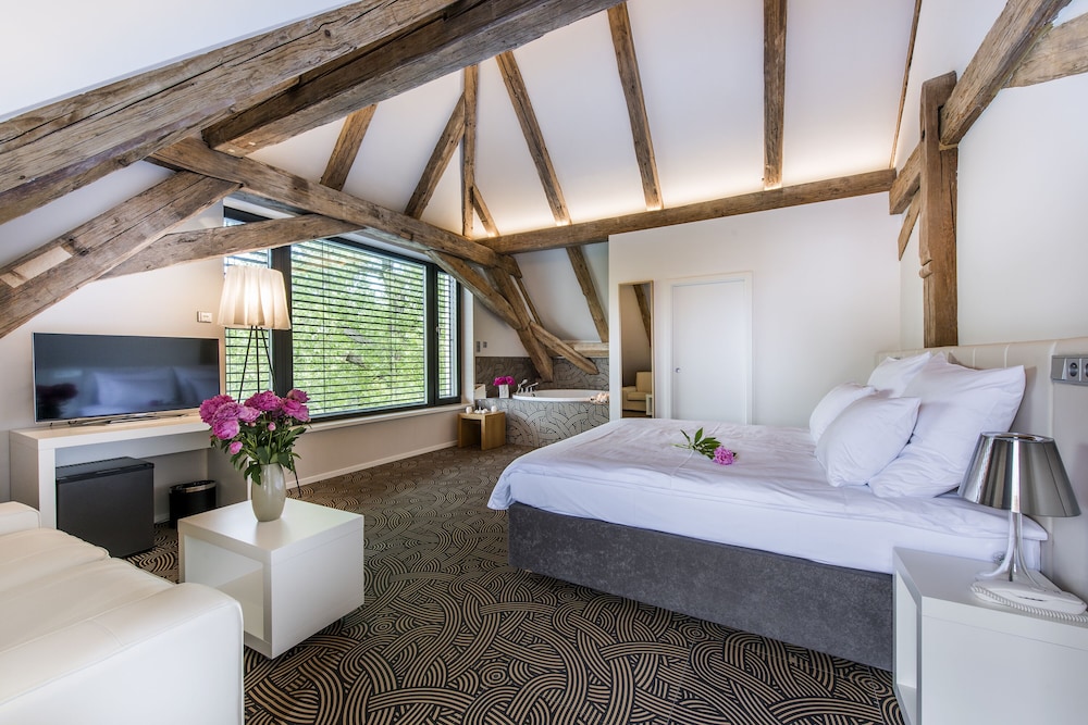 Honeymoon Double Room