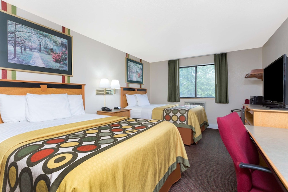 Standard Room, 2 Queen Beds - Photo 1
