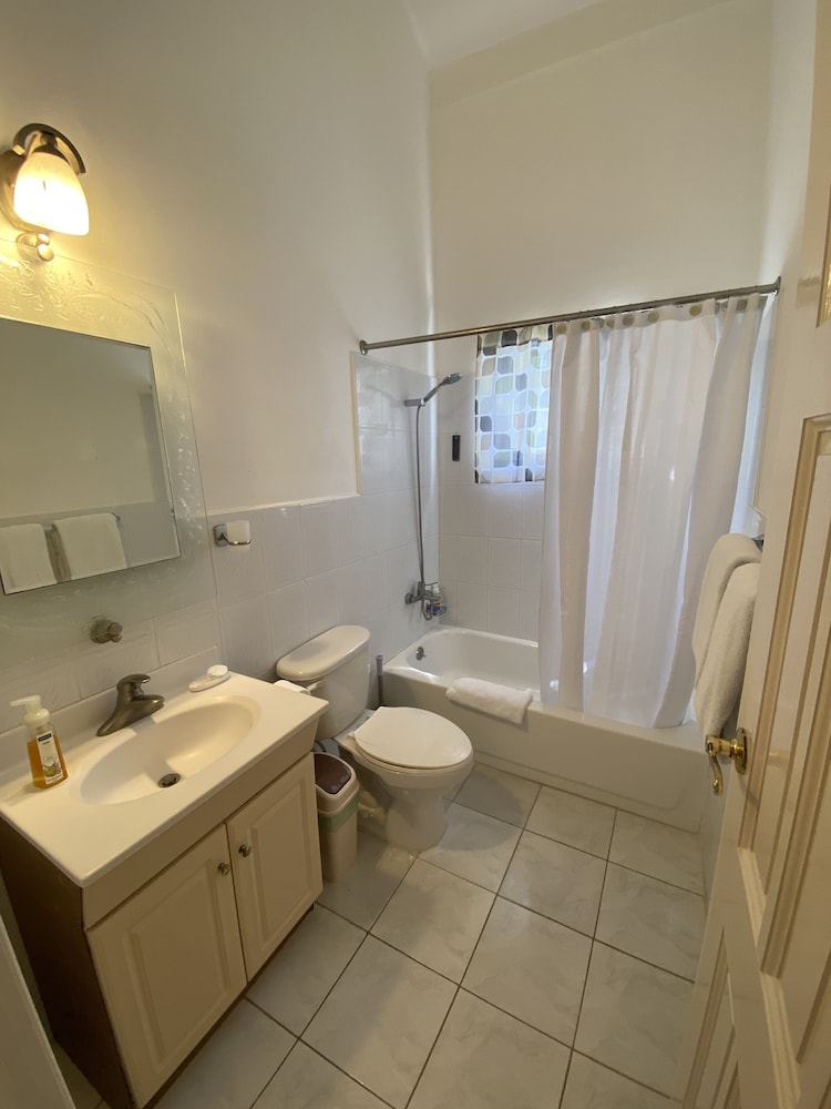 Panoramic Room, 1 King Bed, Pool Access, Ocean View photo 3