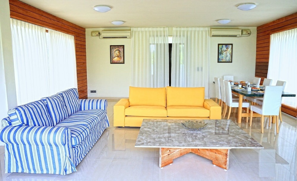 Luxury Villa, 4 Bedrooms, Smoking, Sea View photo 1