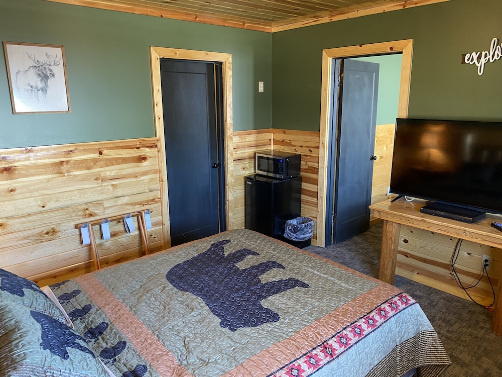 The Mini Suite 2 Queen Beds photo 3