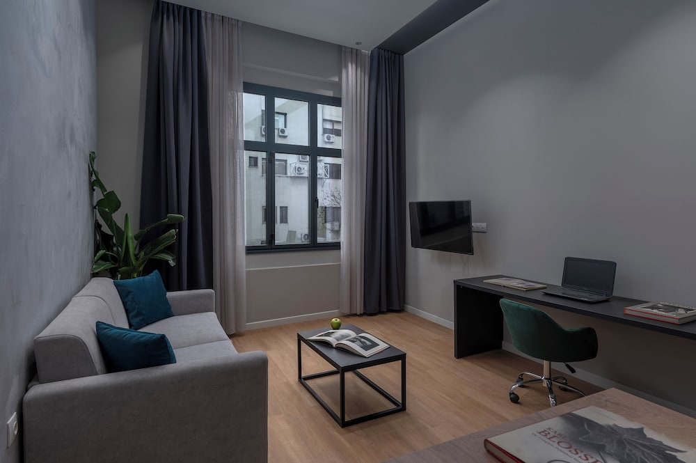 Elegant Suite
