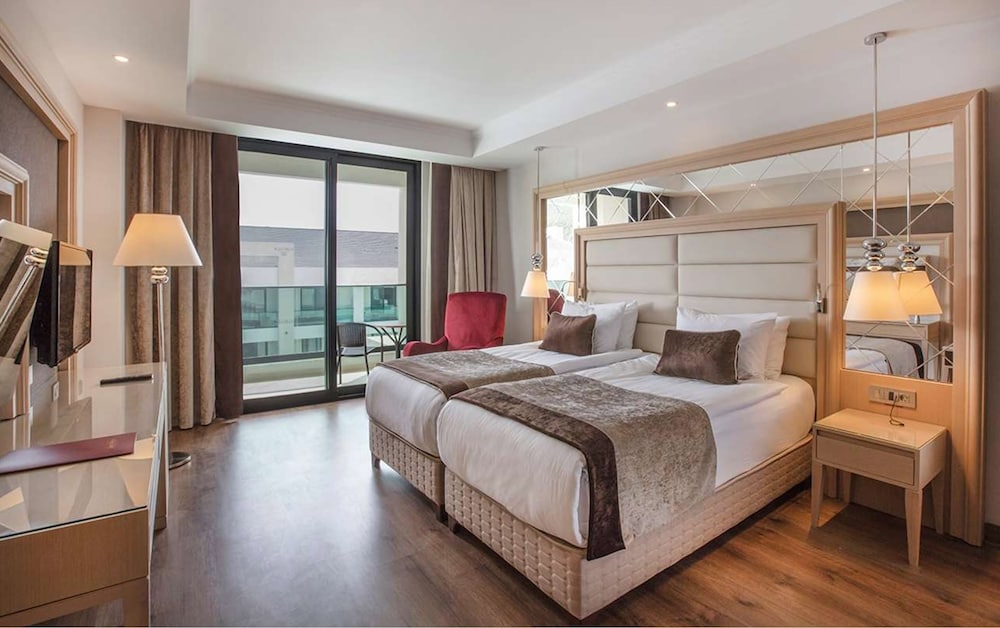 Standard Room photo 2