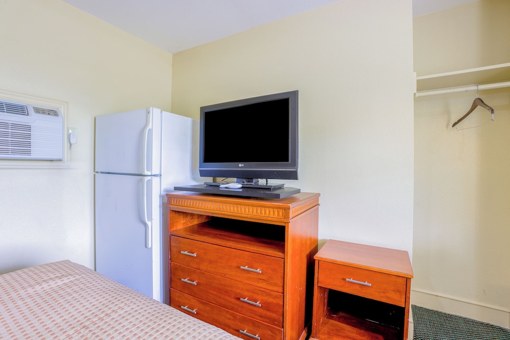 Room, 1 Double Bed, Smoking photo 2