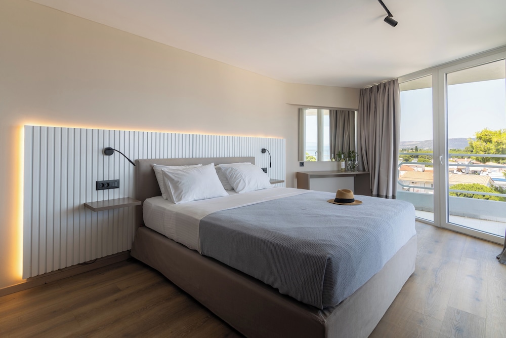 Double Room (Panoramic Sea View) photo 1