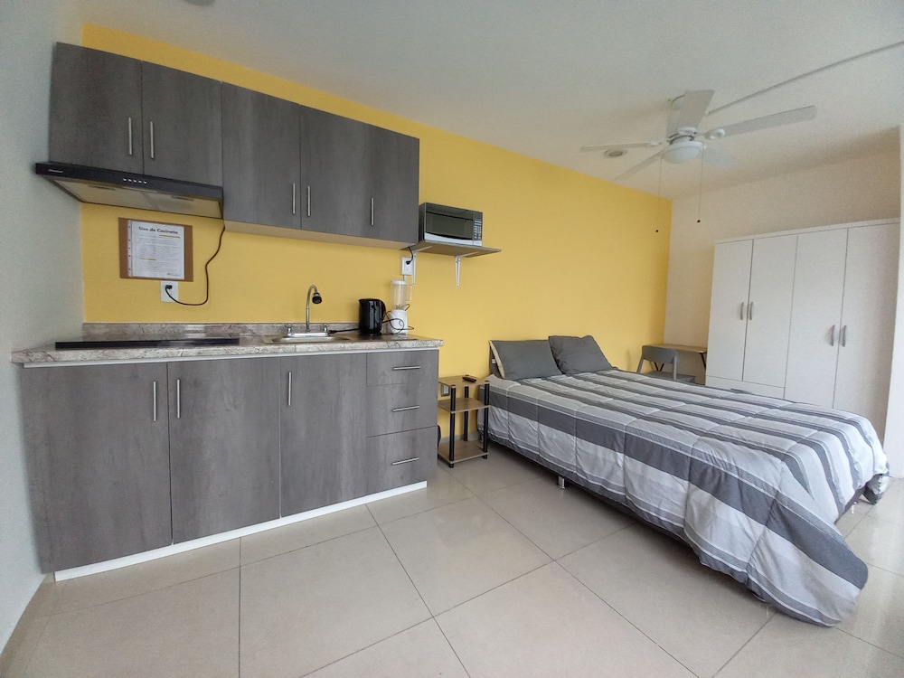 Executive Studio, Kitchen, Tower