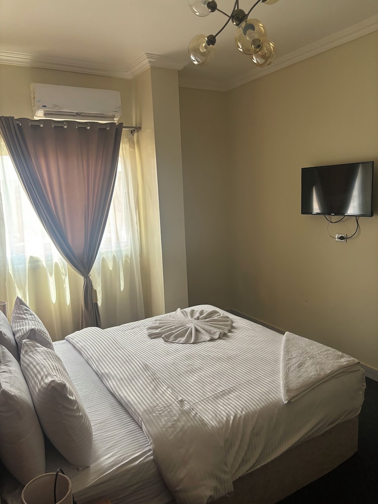 Basic Double Room photo 1