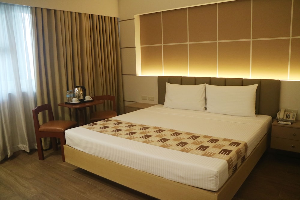 Premium Room (1 Bed) - Photo 1