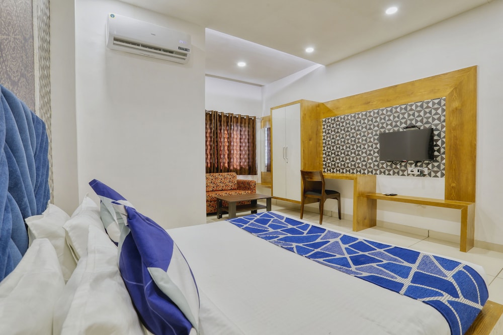 Executive Room - Photo 3