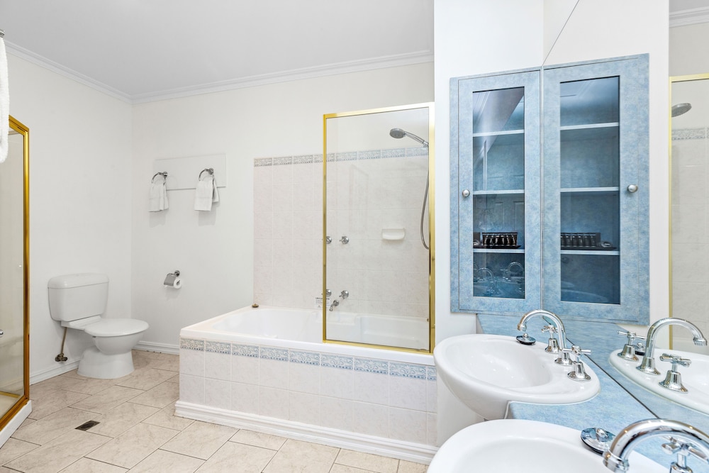 Three Bedroom Villa photo 3