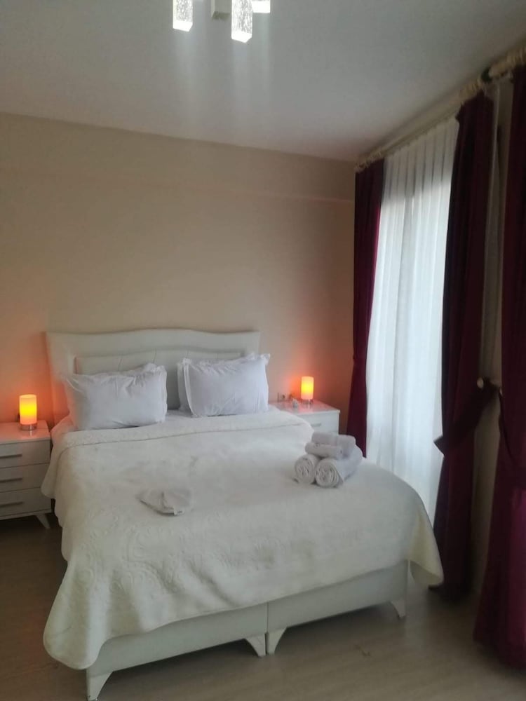 BED IN A BOYS' DORMITORY ROOM photo 2
