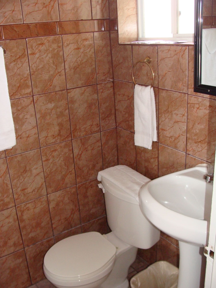 Standard Room, 1 Queen Bed, Refrigerator & Microwave photo 2