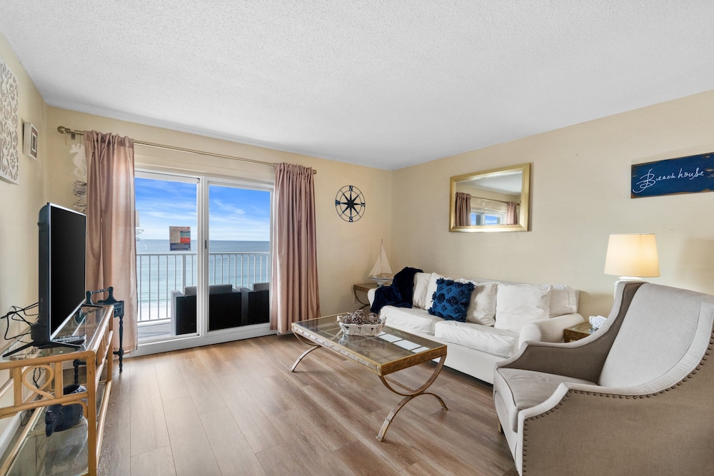 Condo, 2 Bedrooms, Beach View (715A)