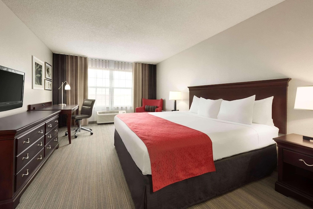 Room, 1 King Bed, Non Smoking - Photo 1
