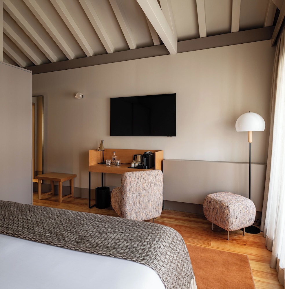 Premium Room, River View