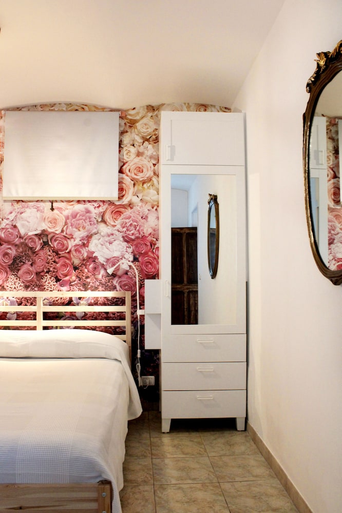 Classic Double or Twin Room photo 3