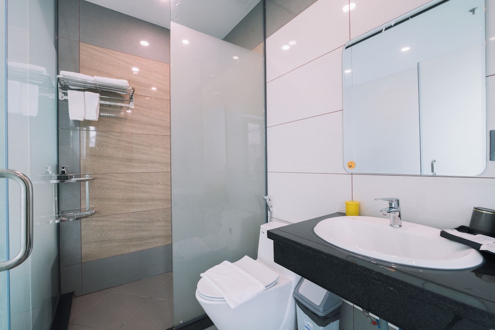 Superior Double Room, City View photo 3