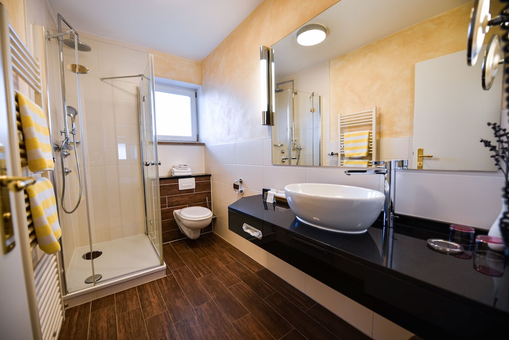 Deluxe Double Room, 1 Double Bed photo 3