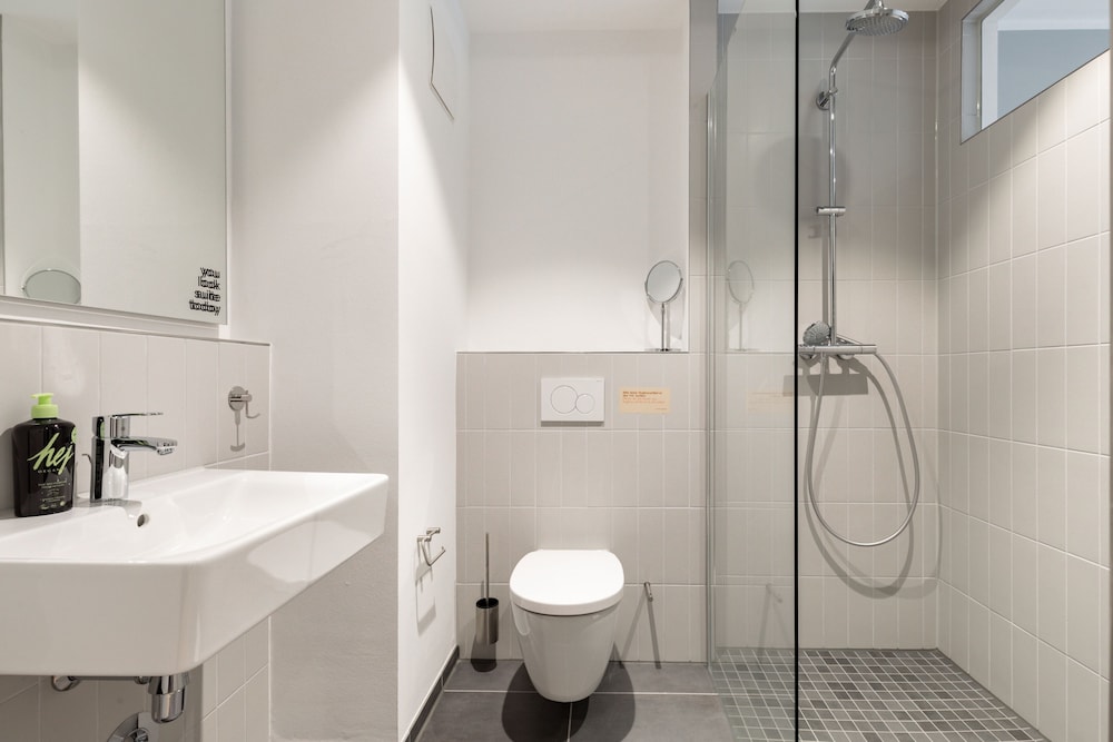 Suite M - Photo 25