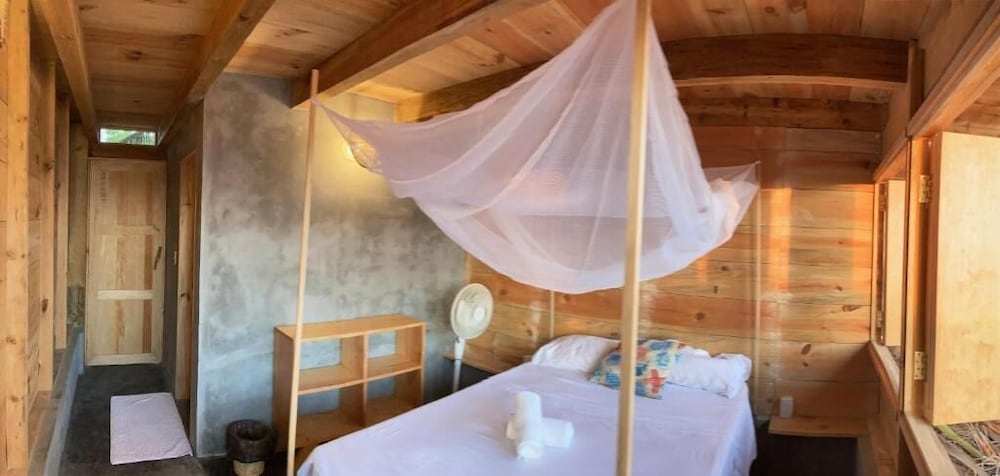 Basic Double Room, Partial Ocean View photo 2