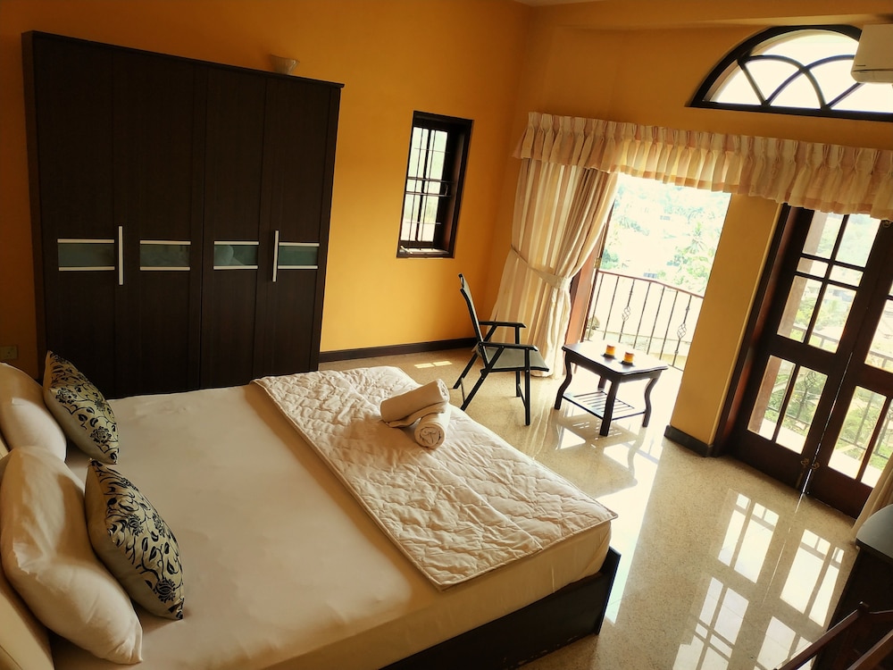 Budget Double Room With Mountain View