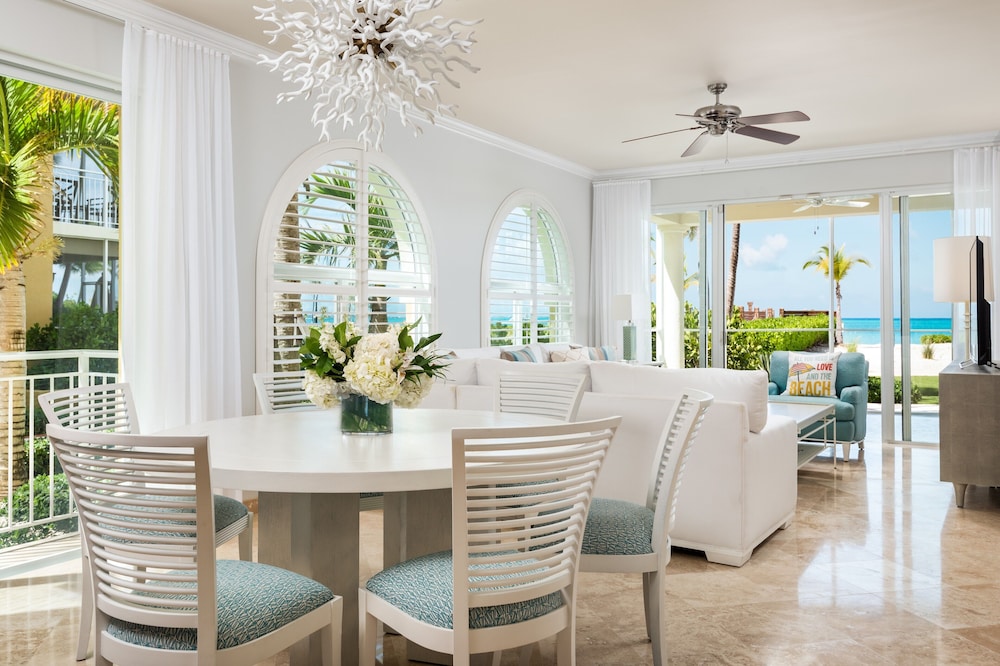 3 Bedroom Oceanfront Suite photo 1