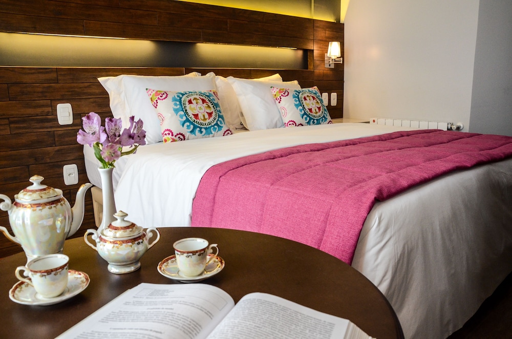 Deluxe Double or Twin Room photo 3