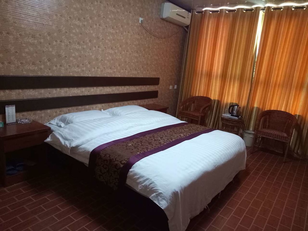 Business King Room photo 1