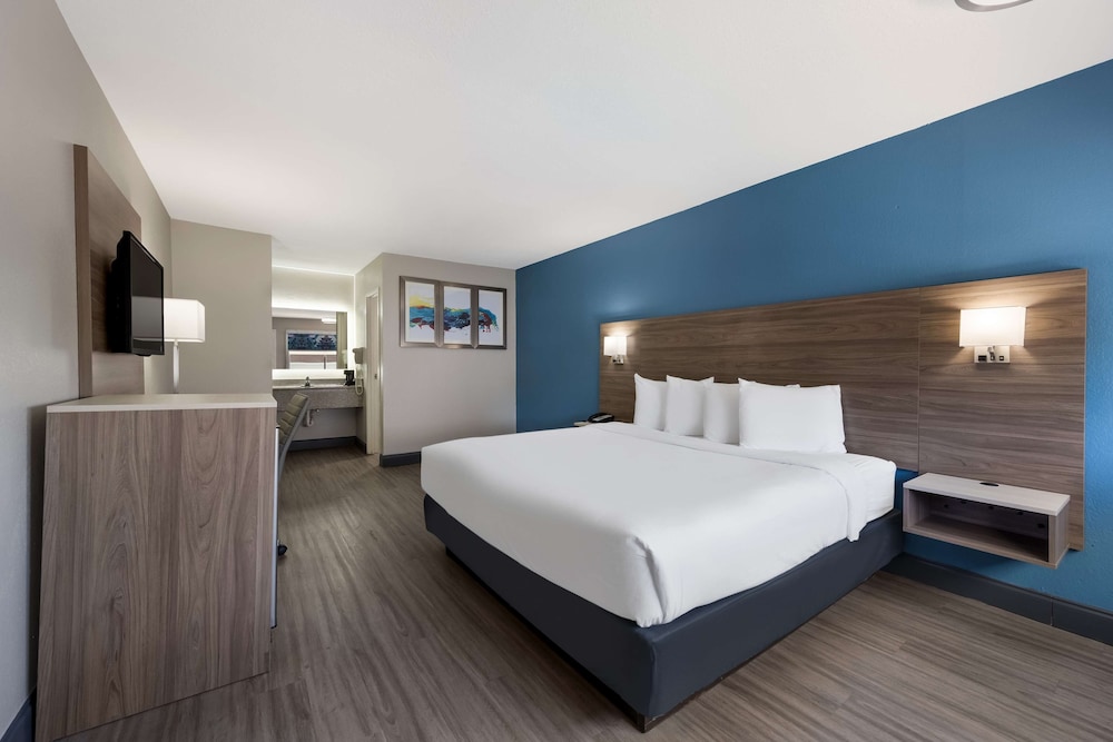 Standard Room, 2 Double Beds, Non Smoking, Kitchenette photo 3