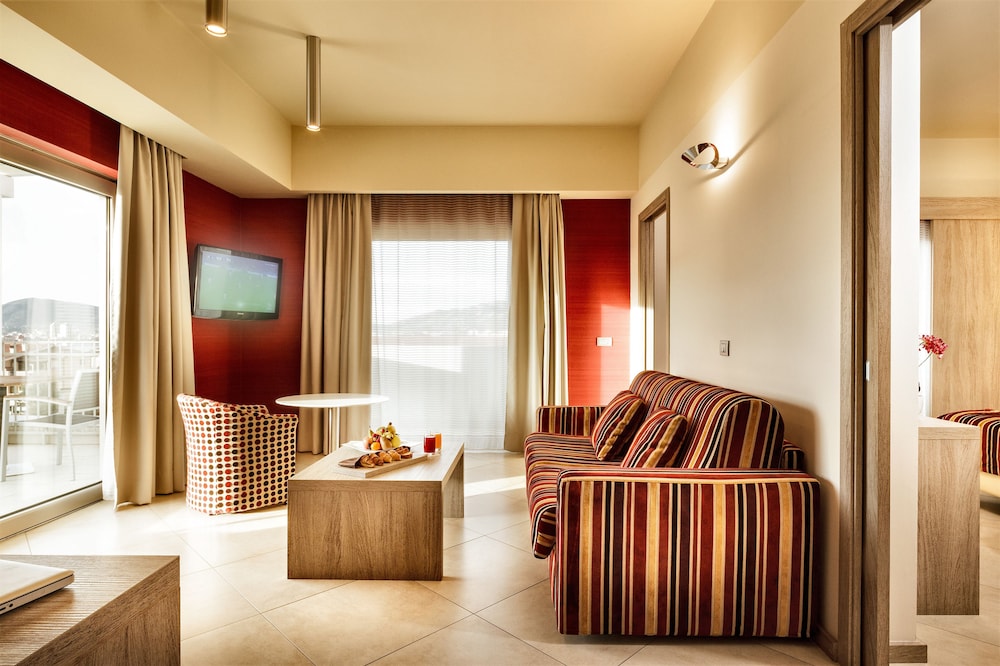Suite - Photo 4