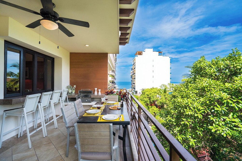 Luxury Suite, 2 Bedrooms, Partial Ocean View photo 1