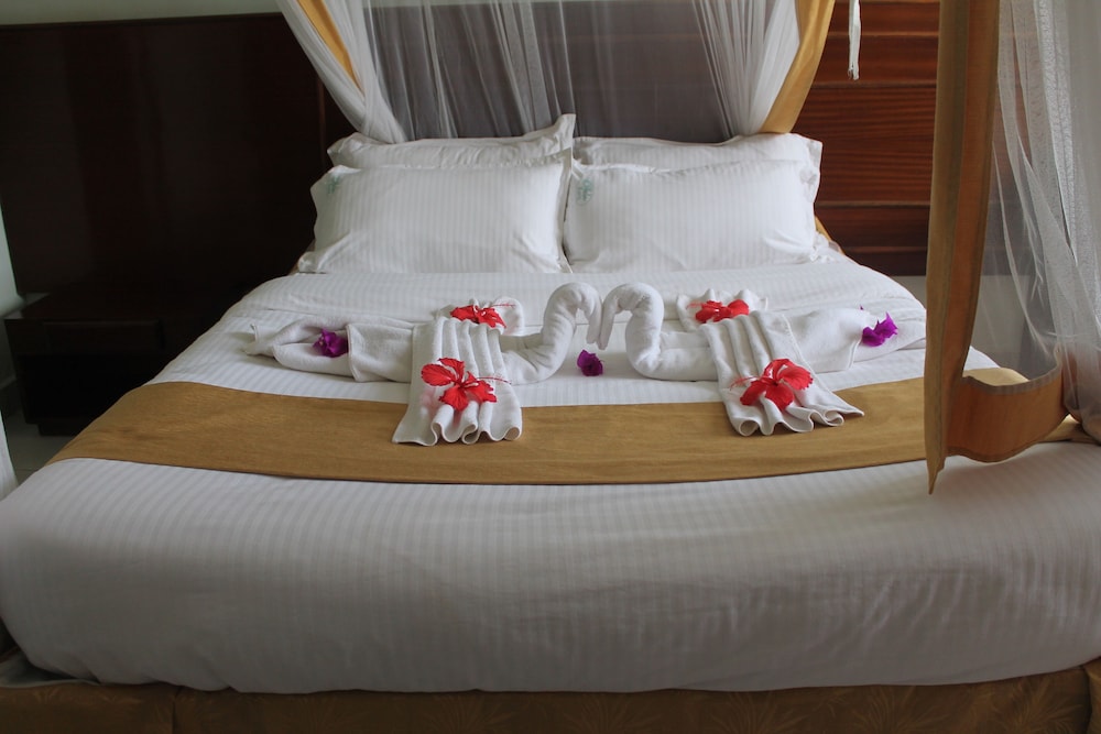 Honeymoon Suite