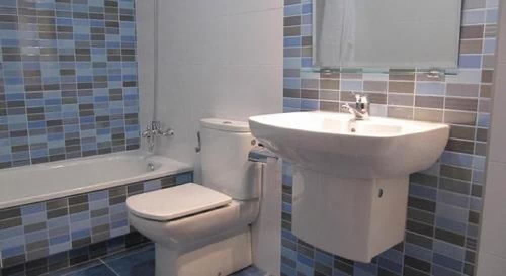 Double Or Twin Room photo 3