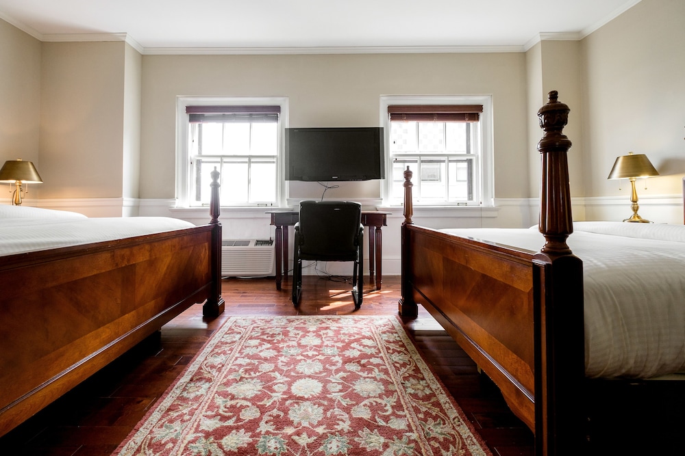 Suite, Multiple Beds, Non Smoking