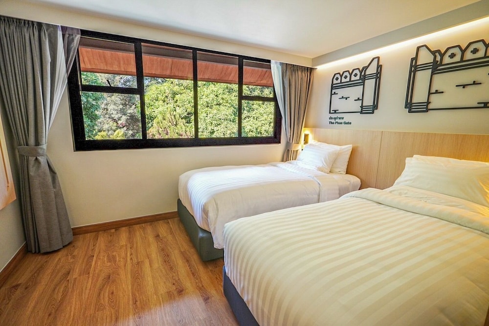 Superior Twin Room, City View