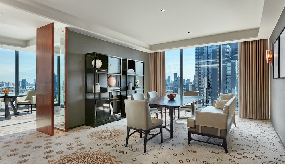 Premier Suite