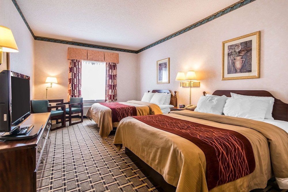 Standard Room, 2 Queen Beds, Non Smoking photo 1