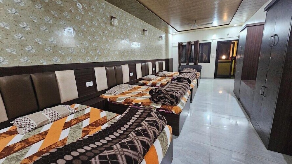 Family Quadruple Room, Valley View