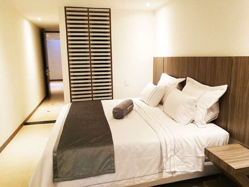 Deluxe Room - Photo 4