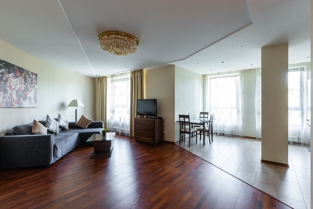 Family Apartment photo 1